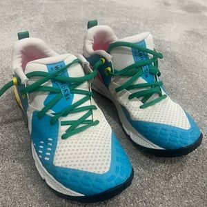 Women’s Nike size 8 good condition only worn a few times